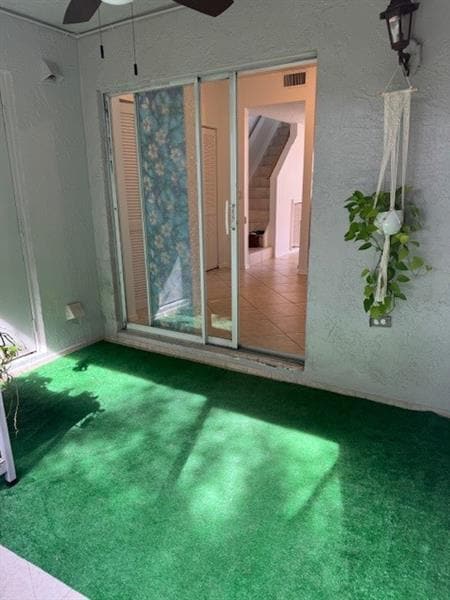 Building Photo - 7813 Sanibel Dr