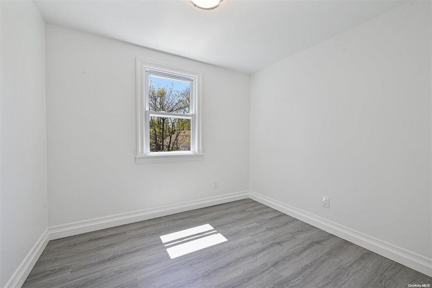 Building Photo - 10 Brompton Pl