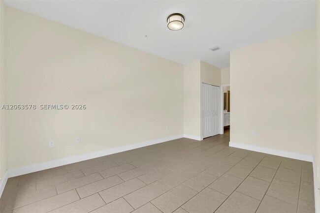 Building Photo - 8167 NW 41st St