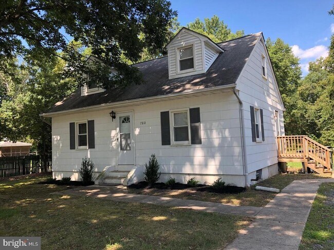 Building Photo - 780 Glassboro Rd