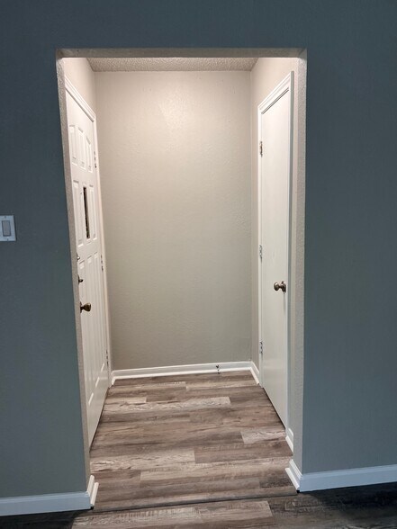 Building Photo - 1411 Lackey Ct