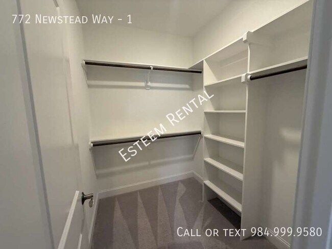 Building Photo - 772 Newstead Way