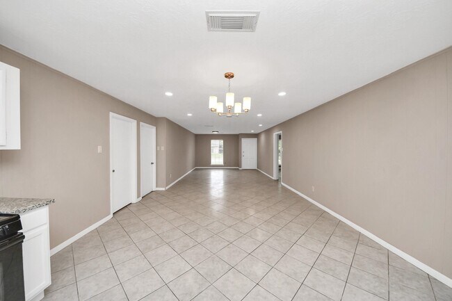 Building Photo - 11607 Neff St