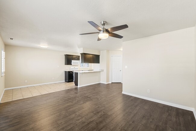 Building Photo - 10483 Sage Vista Way