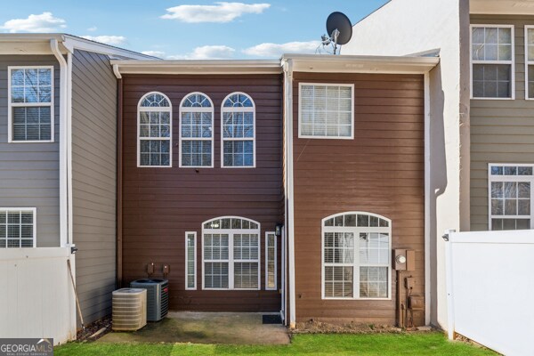 Building Photo - 2726 Pierce Brennen Ct NE