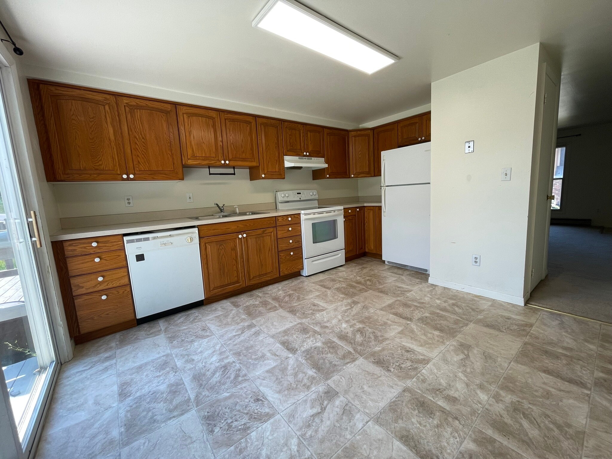 Building Photo - 433 Cedarcrest Dr