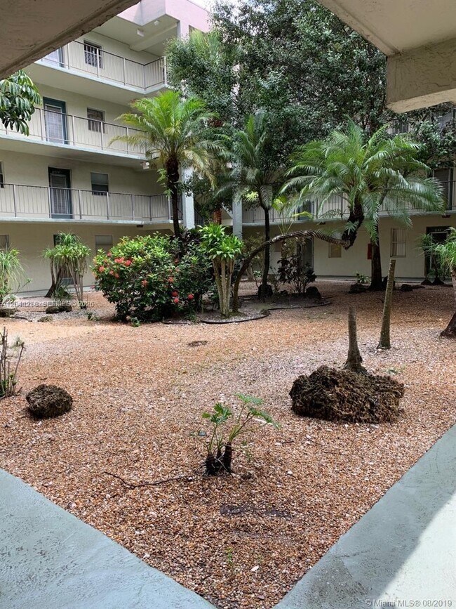 Building Photo - 1830 SW 81st Ave