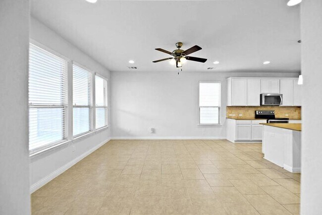 Building Photo - 16015 Remington Reserve Way