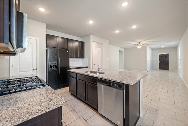 Building Photo - 8007 Grandstand Pkwy