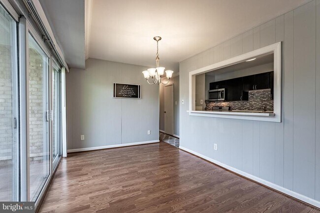 Building Photo - 2908 Kings Chapel Rd