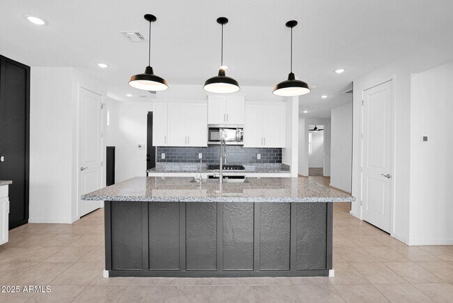 Building Photo - 22538 E Quintero Rd