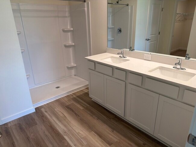 Building Photo - WILDWOOD NEW CONSTRUCTION