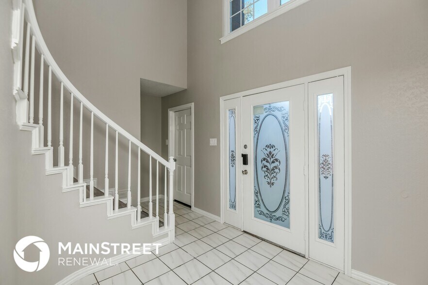 Building Photo - 3813 Clear Brook Cir