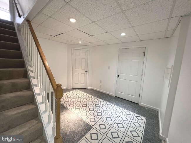 Building Photo - 513 Willow Ave