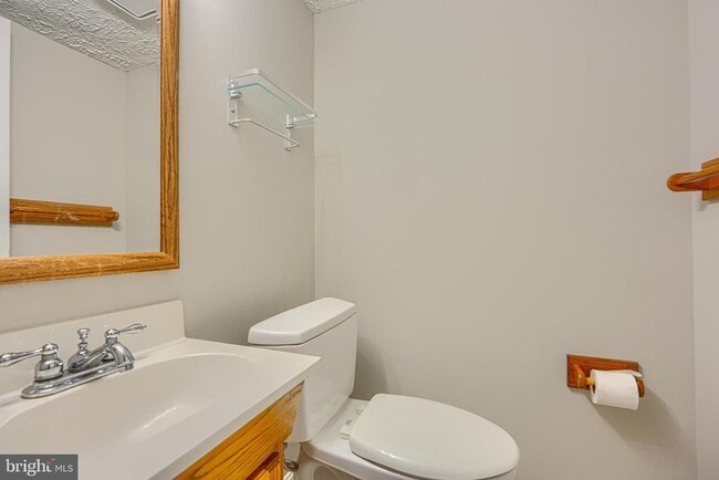 Building Photo - 8301 Whitebark Ct