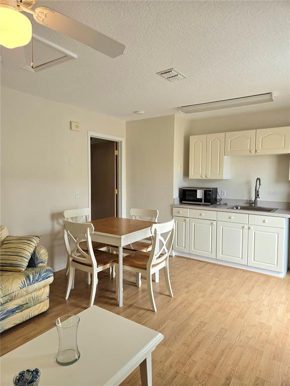 Building Photo - 223 Washington Palm Loop