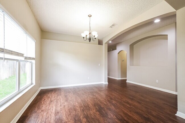 Building Photo - 1149 Osprey Way
