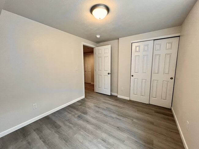 Building Photo - 9400 E Iliff Ave