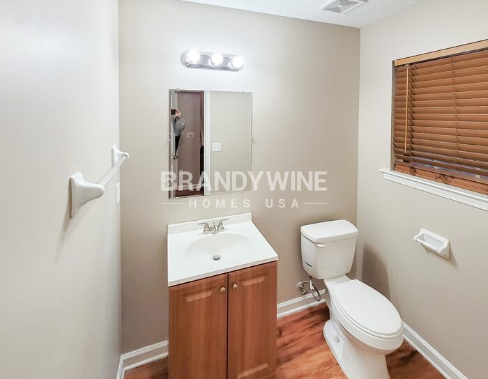 Building Photo - 3962 Sunset Lake Cove