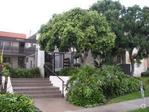 Building Photo - Woodman Apartments