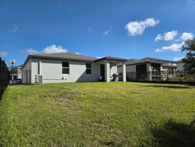 Building Photo - Pet Friendly Home in Cagan Crossings East