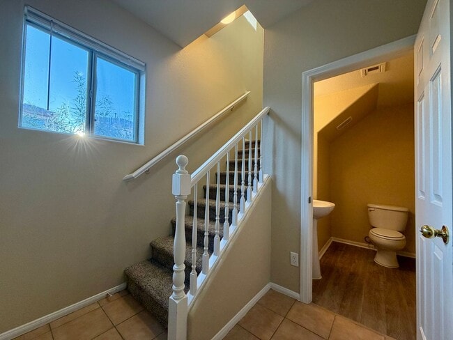 Building Photo - 4 bedroom near Nellis AFB