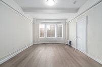 Building Photo - 455 Hyde