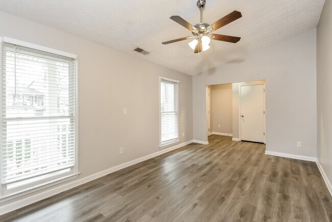 Building Photo - 4067 Keheley Glen Dr