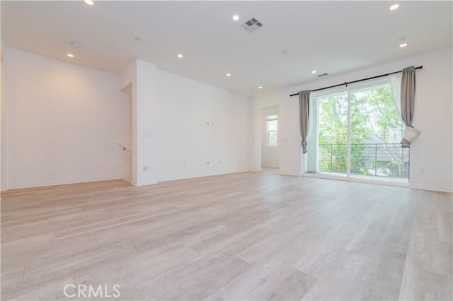 Building Photo - 103 Schick