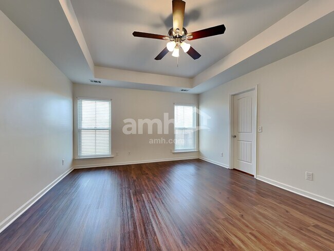 Building Photo - 4 Buxton Ave