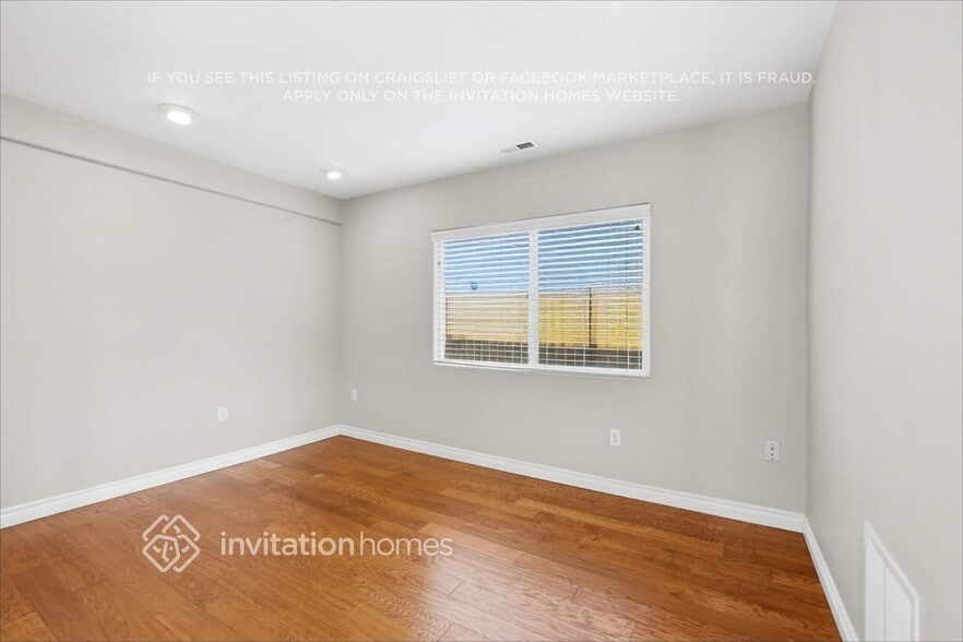 Building Photo - 12227 47th Ave S