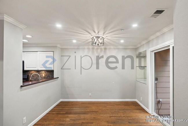 Building Photo - 6344 Holly Gillingham Ln