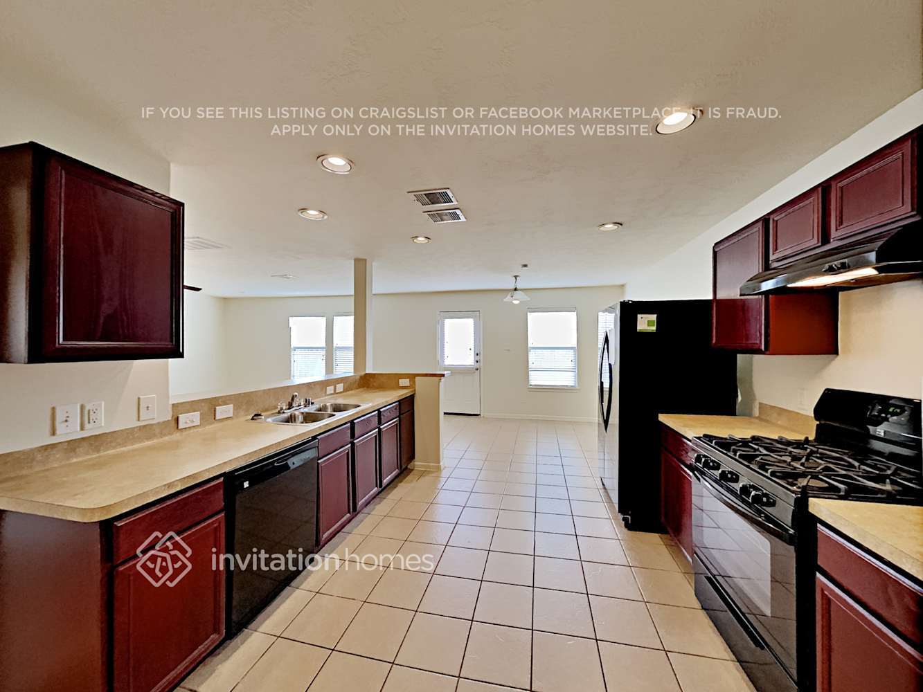 Building Photo - 2411 Lago Mirado Wy