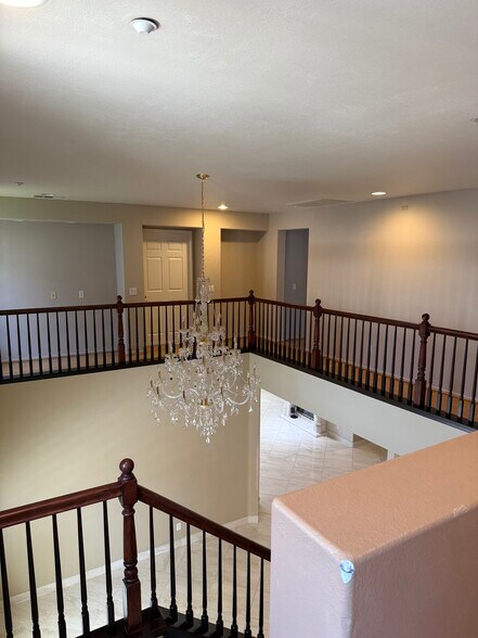 Building Photo - 10234 Valley Waters Dr