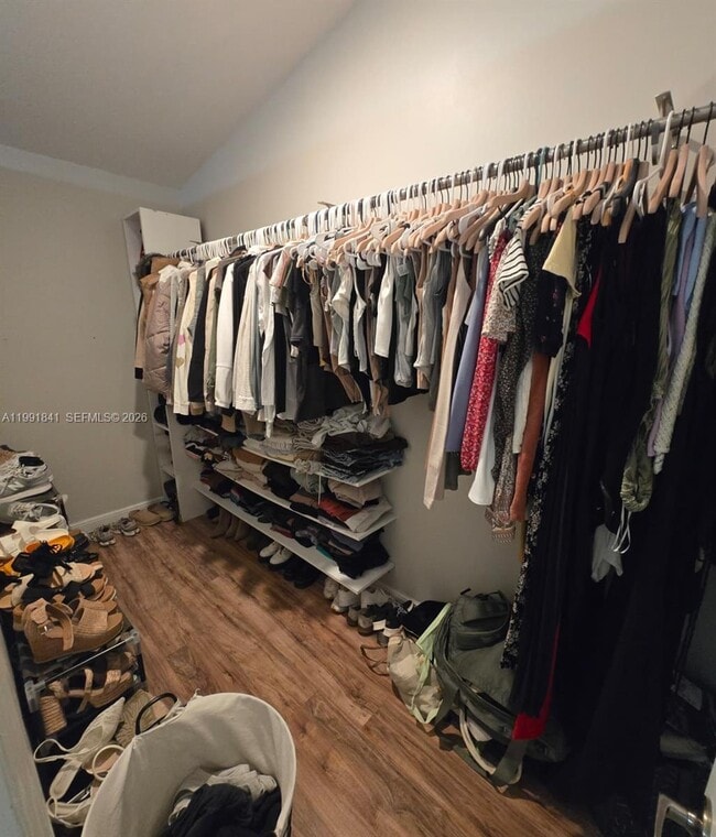 Building Photo - 806 SE 14th St