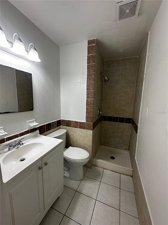 Building Photo - 5261 Letha St