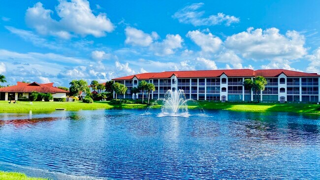 Building Photo - 107 Half Moon Cir