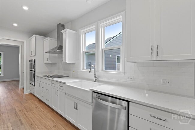 Building Photo - 147 Higginson Dr