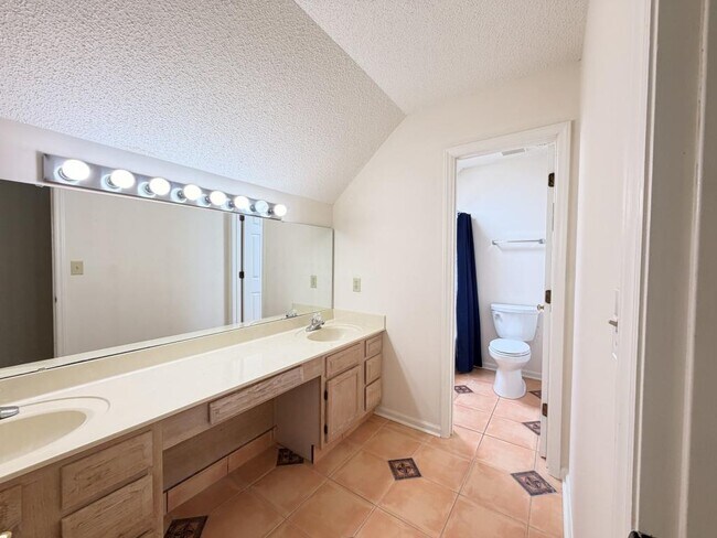 Building Photo - 118 Sunfish Dr
