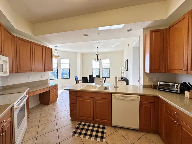 Building Photo - 98 Vivante Blvd