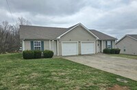 Building Photo - 269 A EXECUTIVE AVE, CLARKSVILLE, TN 37042