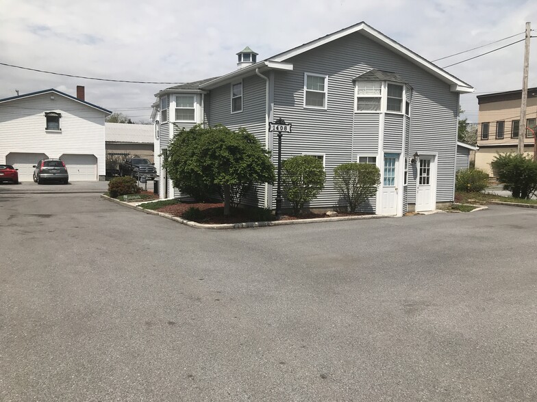 Building Photo - 1408 3rd Ave