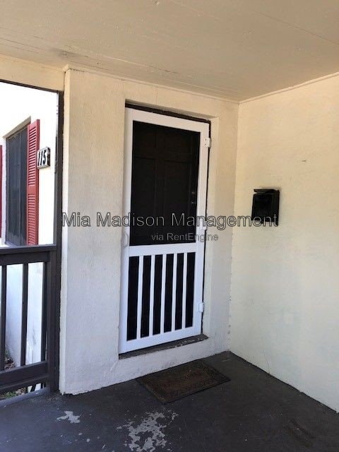 Building Photo - 115 Hibiscus Ave