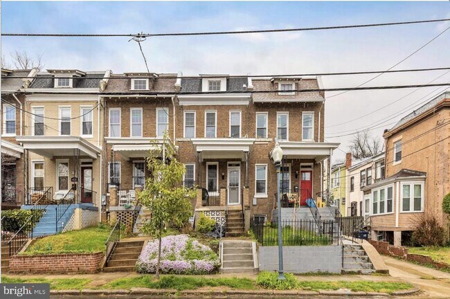 Building Photo - 4007 4th St NW