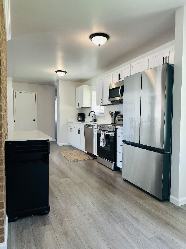 Building Photo - 2041 Linwood Cir
