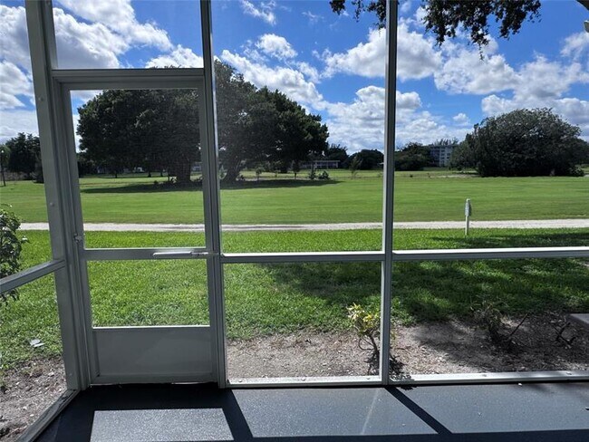 Building Photo - 2691 S Course Dr