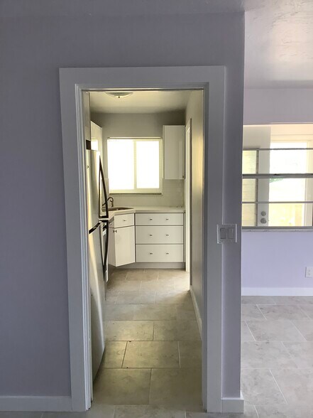 Kitchen - 1818 Rodman St