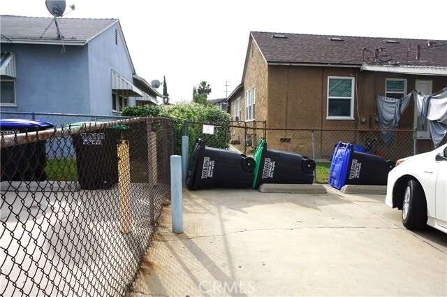Building Photo - 2105 S Garfield Ave