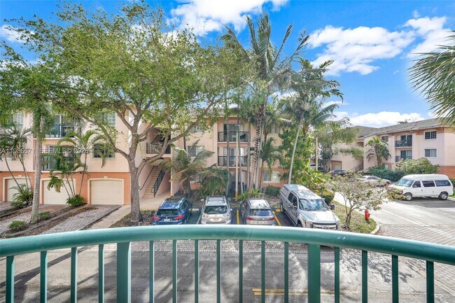 Building Photo - 2107 SE 10th Ave