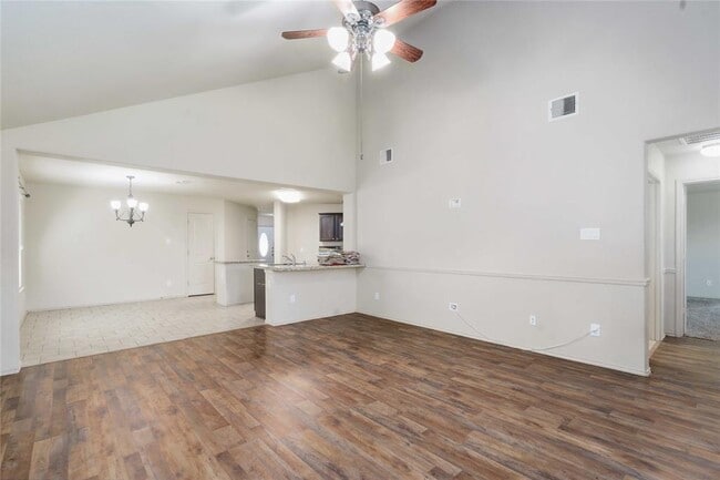 Building Photo - 7218 Alava Dr
